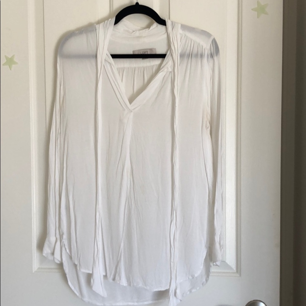 Sheer blouse with tie
